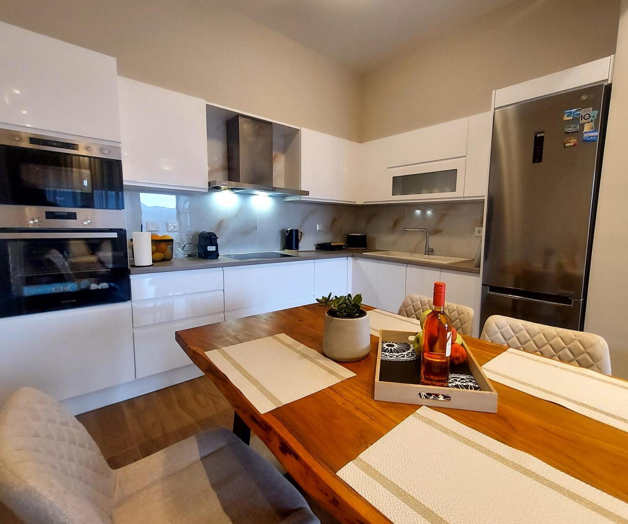 Adelinas' Apartment 아르고스톨리온 외부 사진
